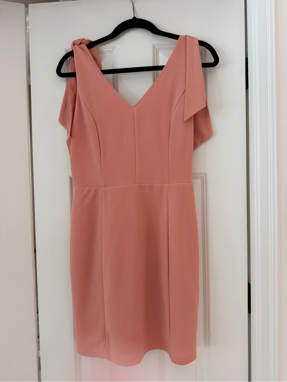 Elegant V-Neck Pink Tie-Shoulder Dress